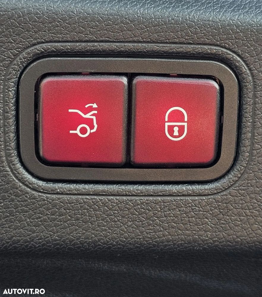 Mercedes-Benz CLS - 21