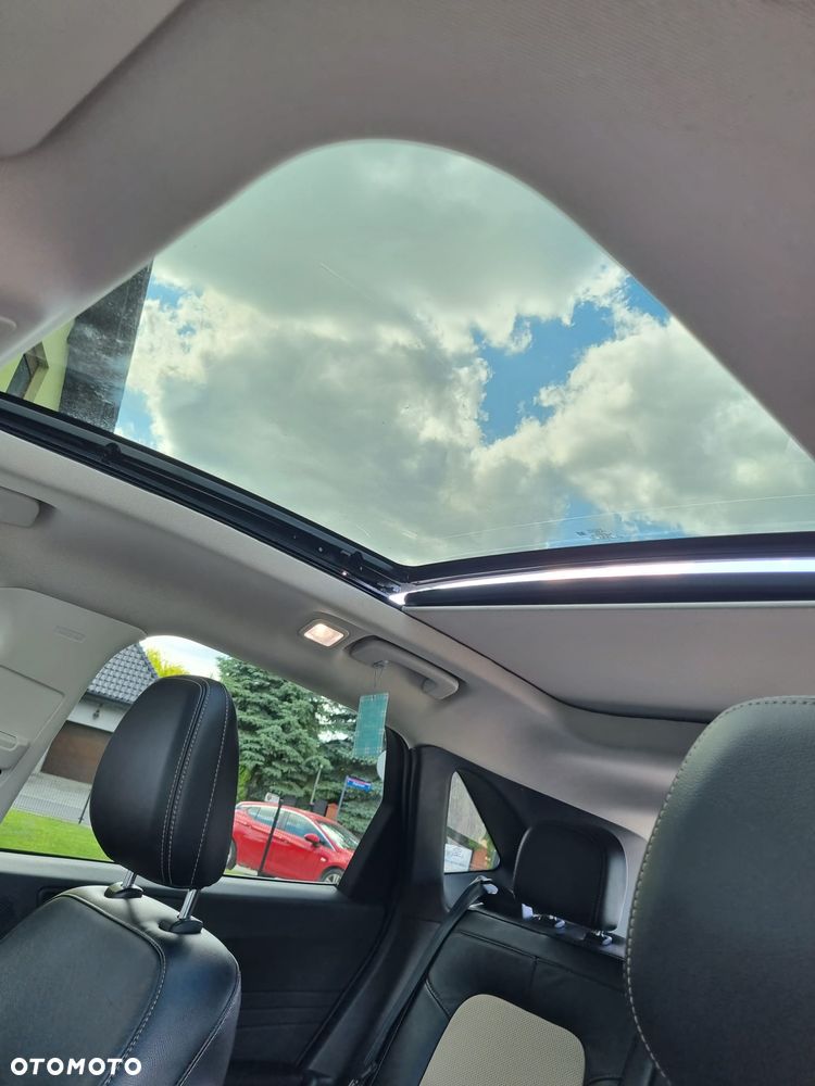 Ford Escape 2.0 EcoBoost AWD Titanium - 19