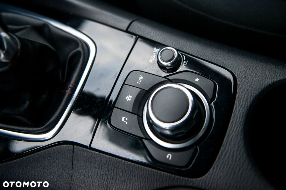 Mazda 3 SKYACTIV-G 120 NAKAMA - 25