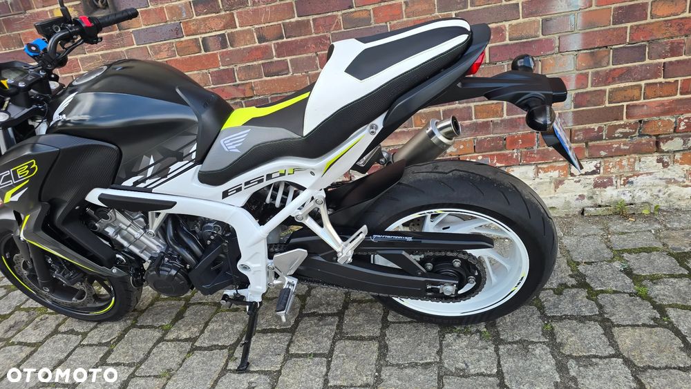Honda CB - 7