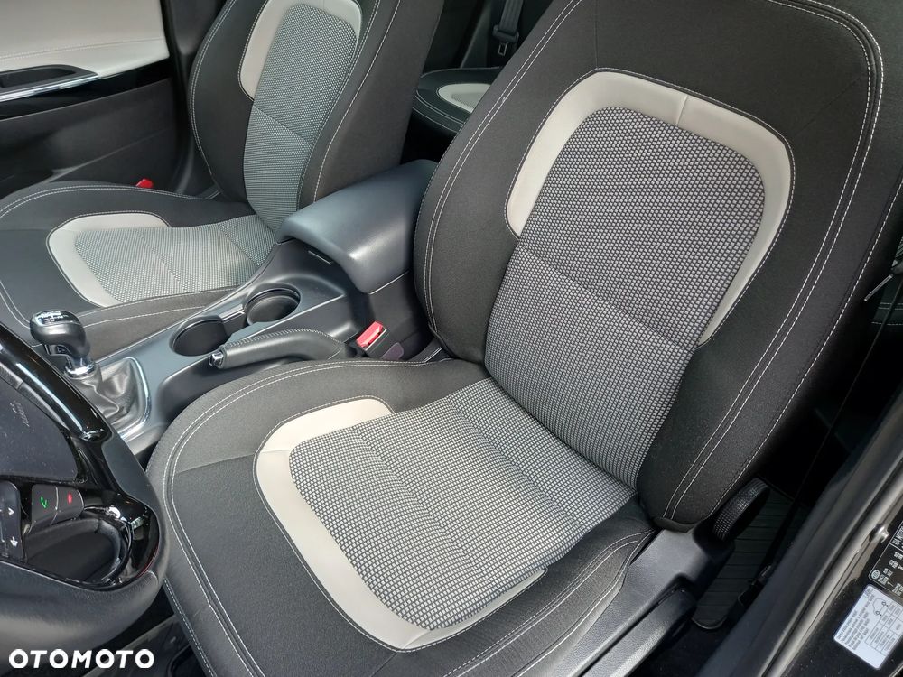 Kia Ceed 1.6 GDI Platinum Edition - 30
