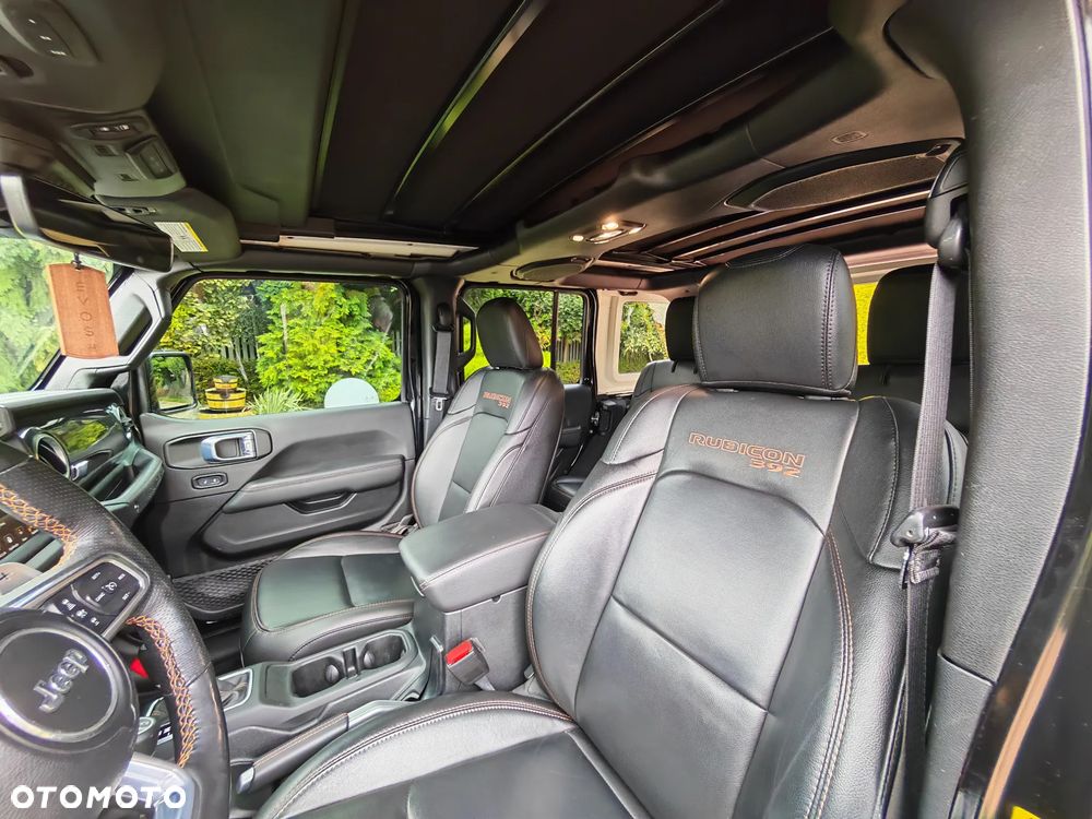 Jeep Wrangler - 28