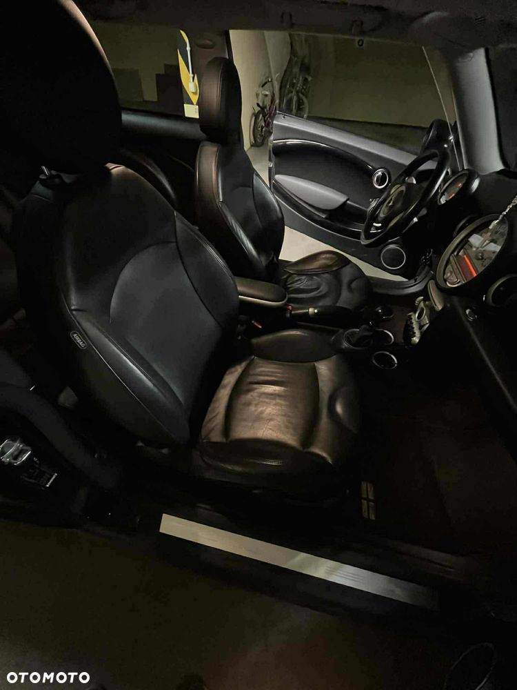 MINI Cooper Standard - 22