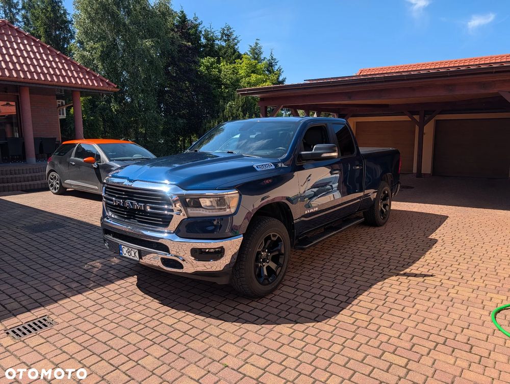 RAM 1500 Crew Cab Shortbed Bighorn - 2