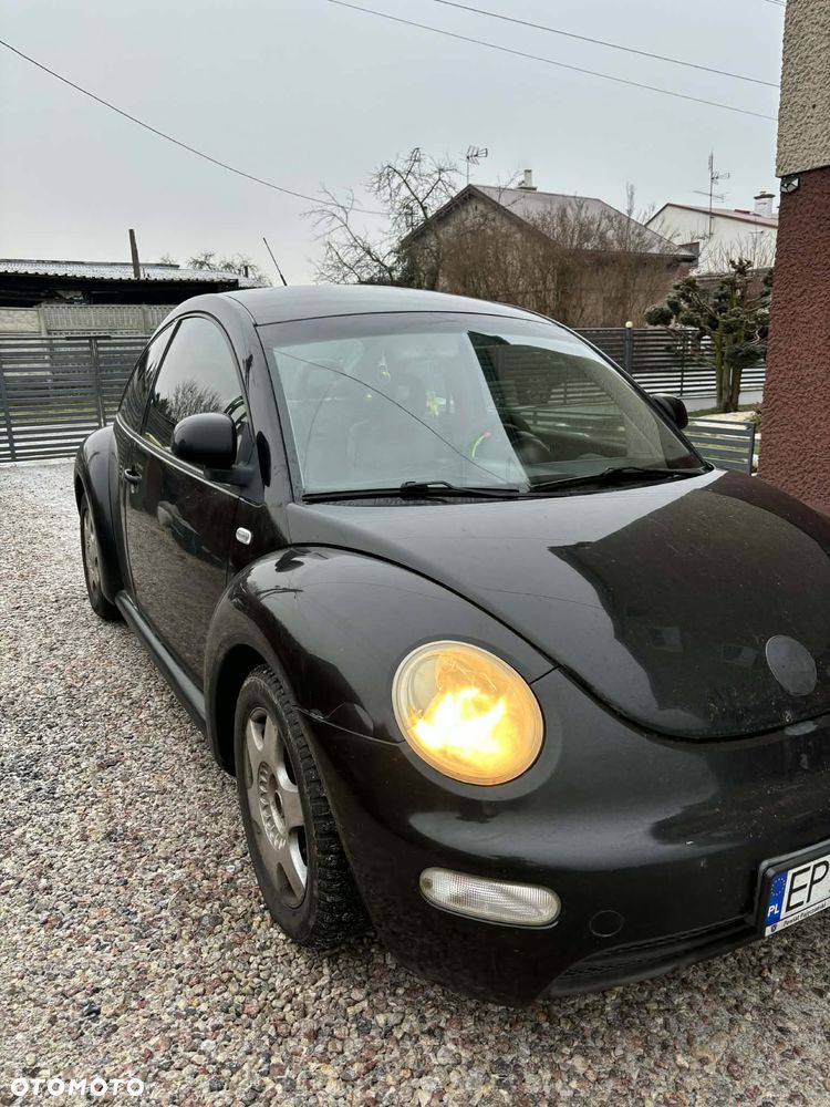 Volkswagen New Beetle - 2
