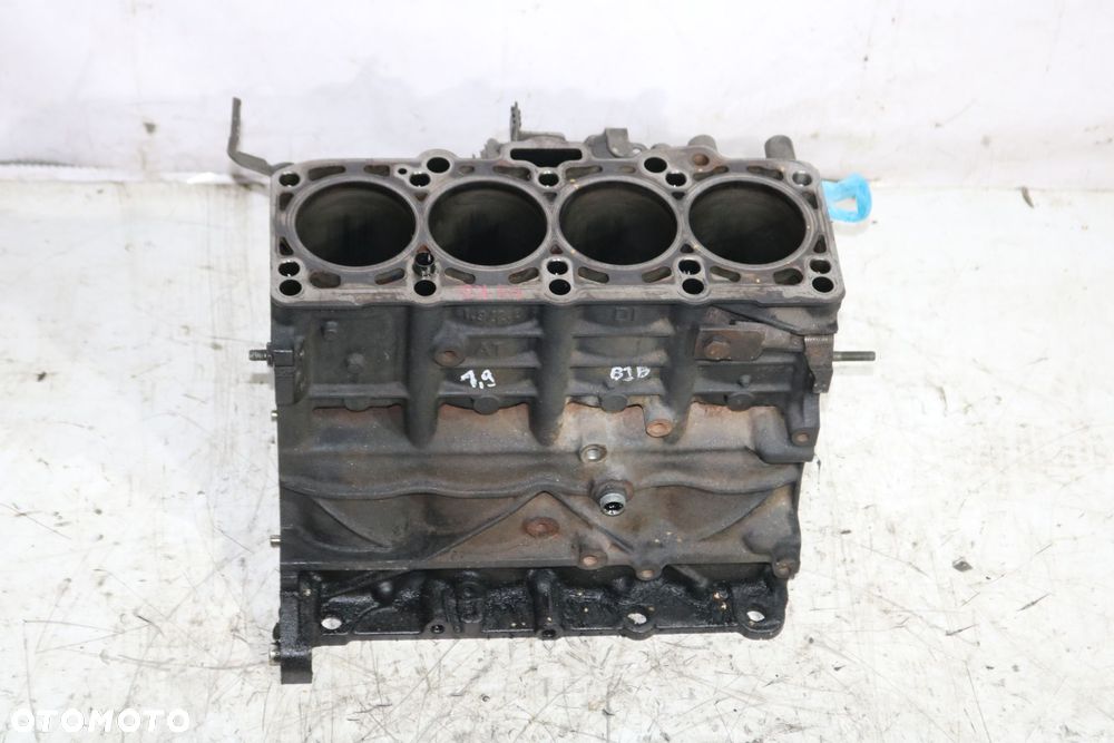 BLOK SILNIKA SEAT ALTEA 038103021AT - 1