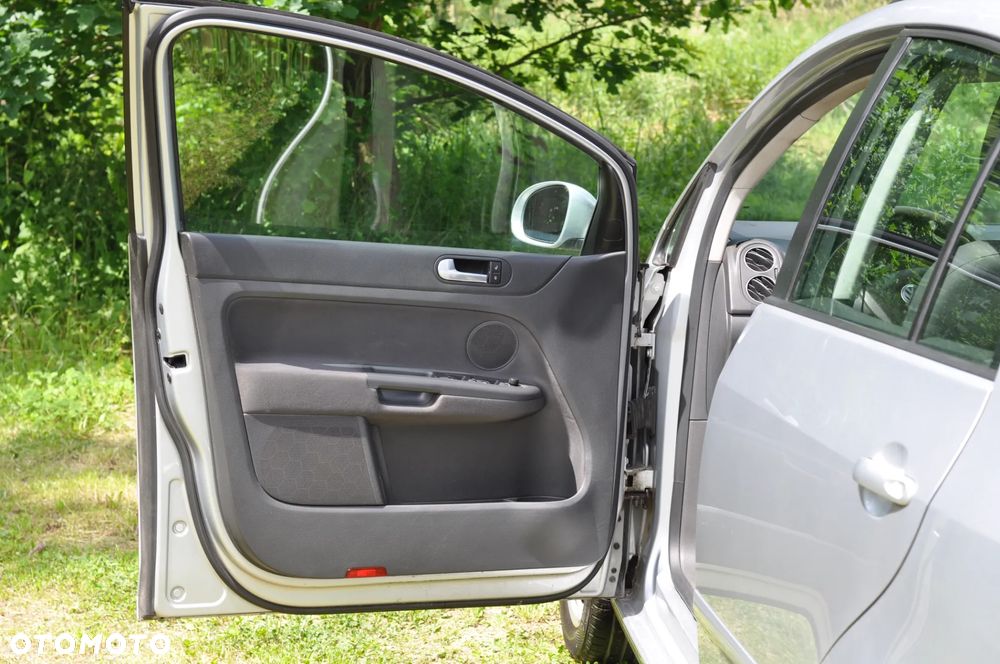 Volkswagen Golf 1.9 TDI Tour Edition - 25