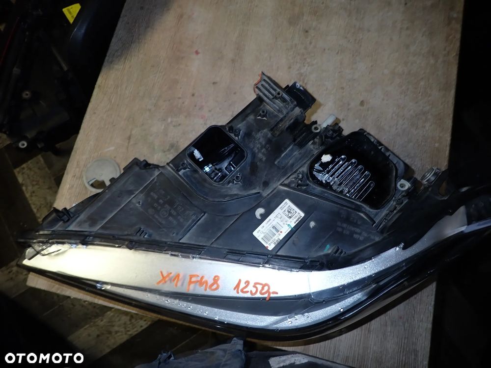 BMW X1 F48 LAMPA LEWY PRZÓD 7472219 02 - 4