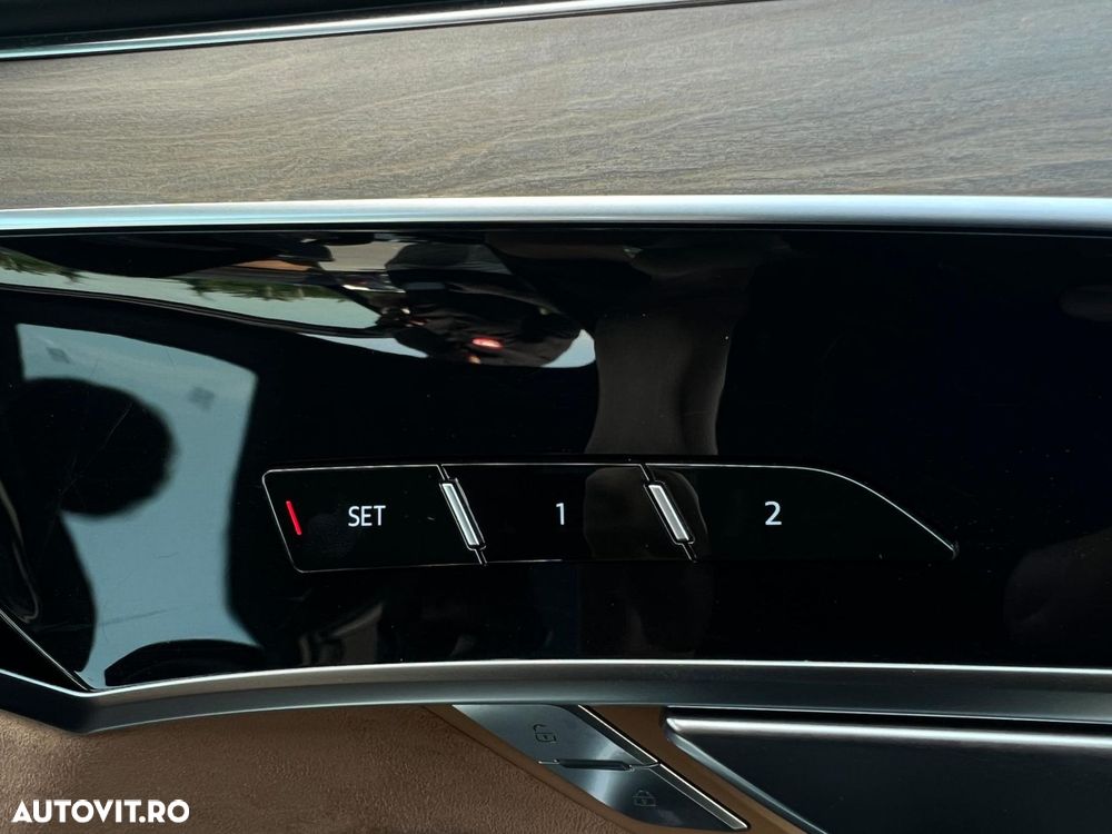 Audi A8 - 15