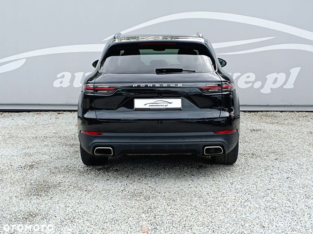 Porsche Cayenne Standard - 22