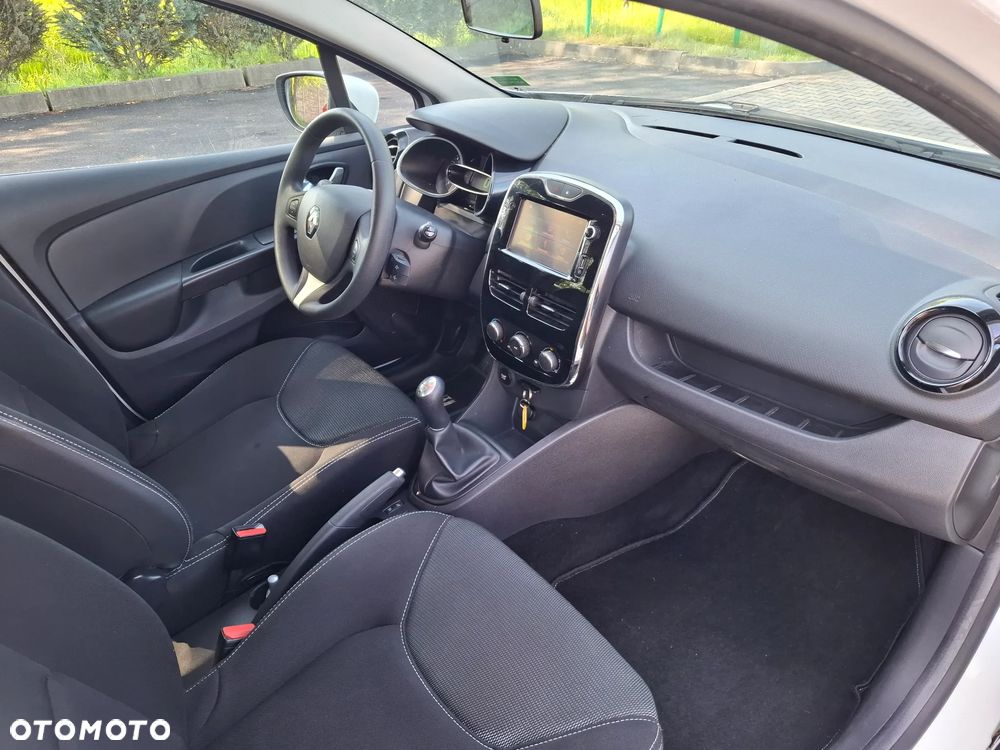 Renault Clio - 18