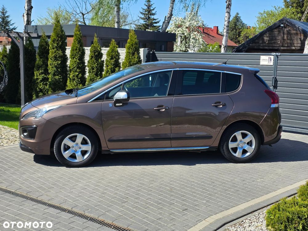 Peugeot 3008 2.0 HDi HYbrid4 - 2