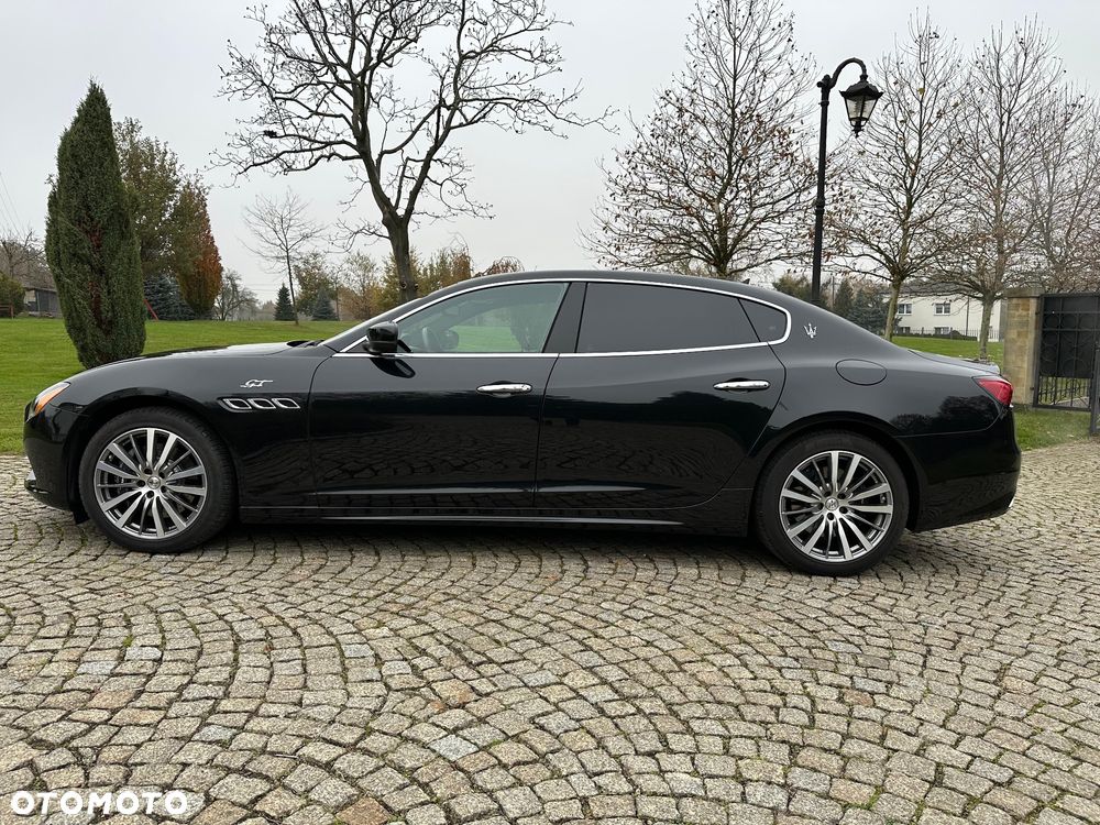 Maserati Quattroporte - 10