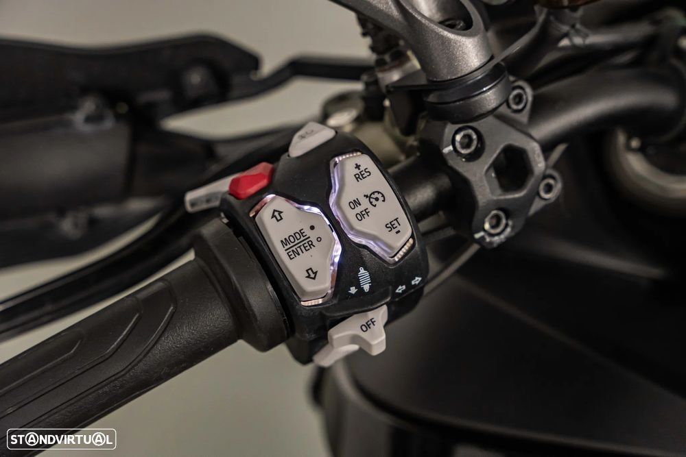 Ducati Multistrada V2 S Full Extras - 20