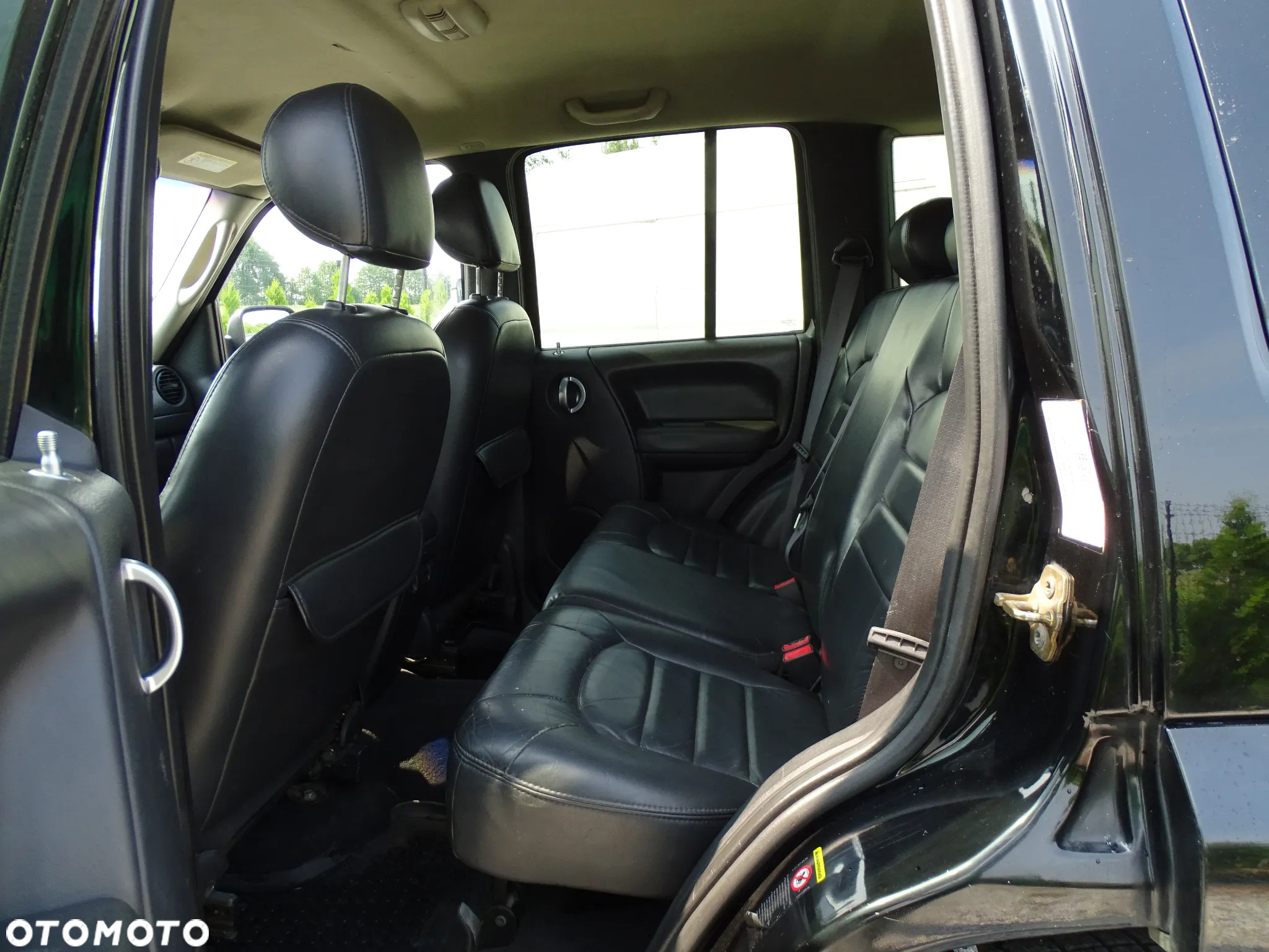 Jeep Liberty 3.7 4x4 - 29