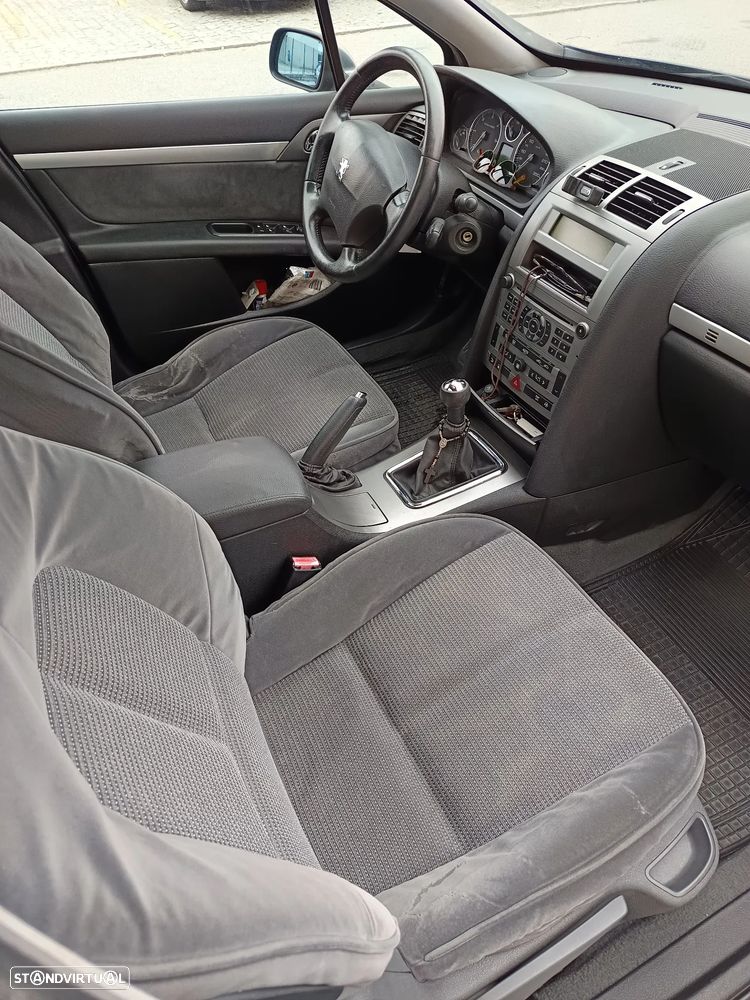 Peugeot 407 - 8