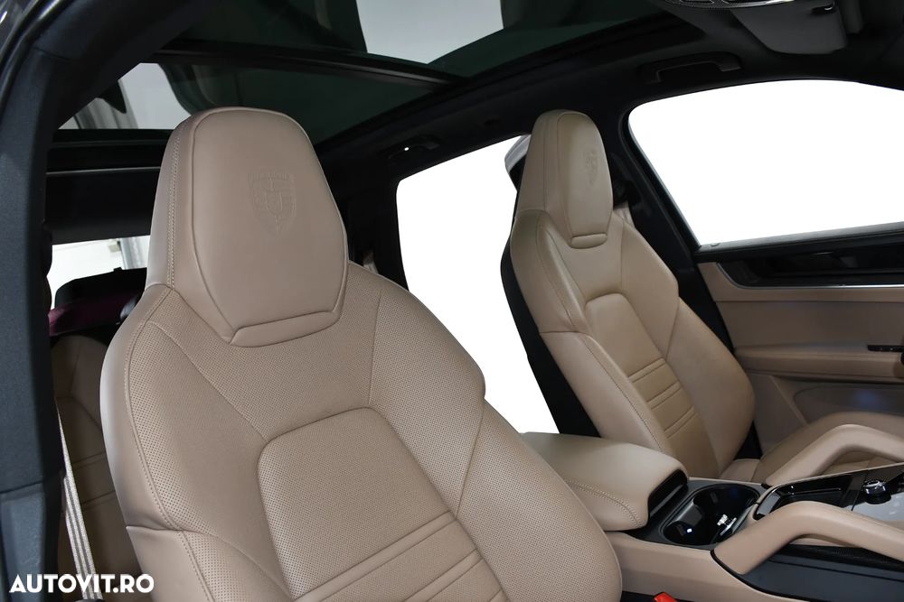 Porsche Cayenne S - 14