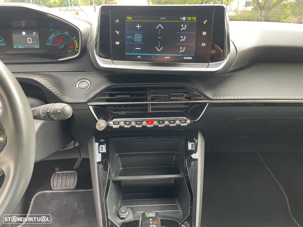 Peugeot e-208 E-Style - 37