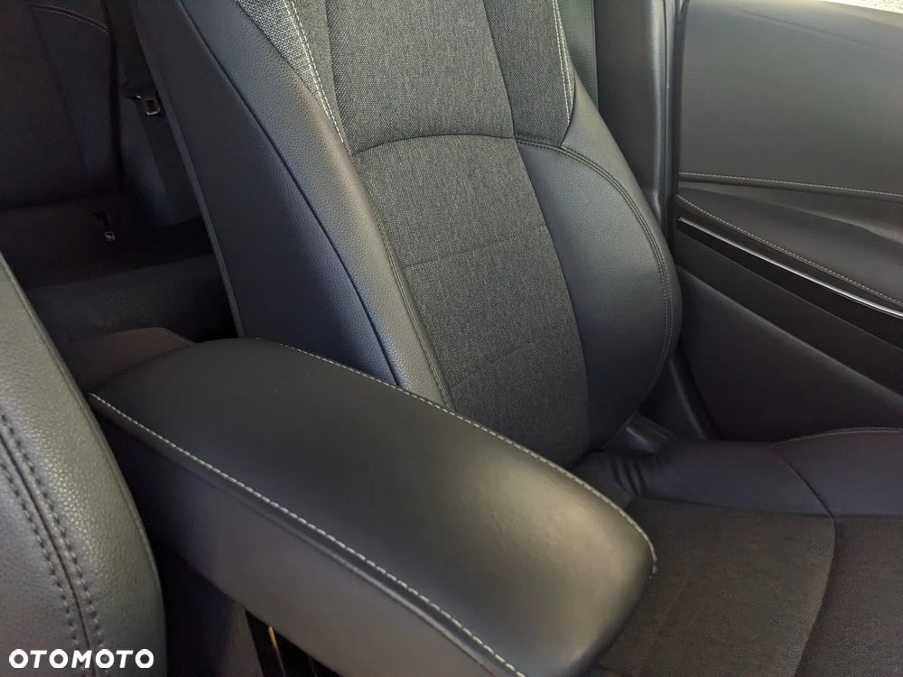 Toyota Corolla 1.8 Hybrid Selection - 24