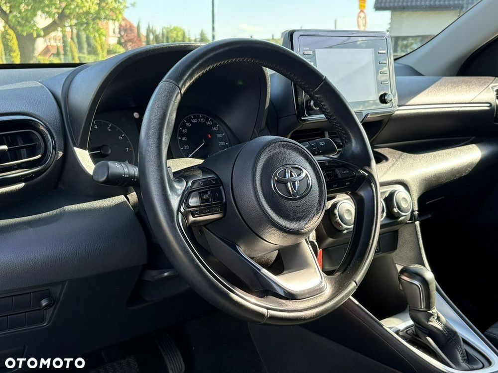 Toyota Yaris - 24