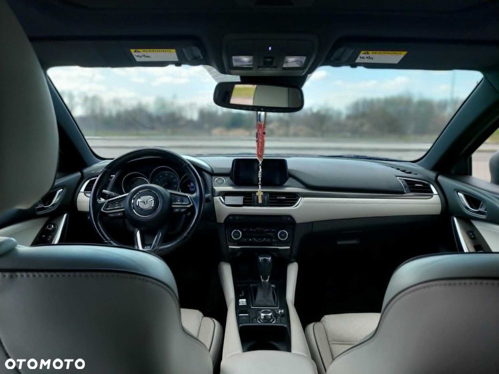 Mazda 6 - 8