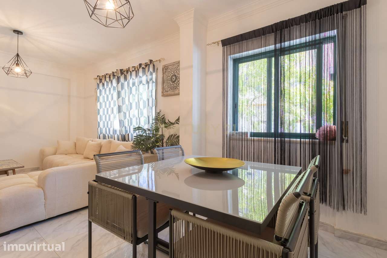 T2 totalmente remodelado | 75 m² | Quinta de Santo António | Costa da - Grande imagem: 2/24