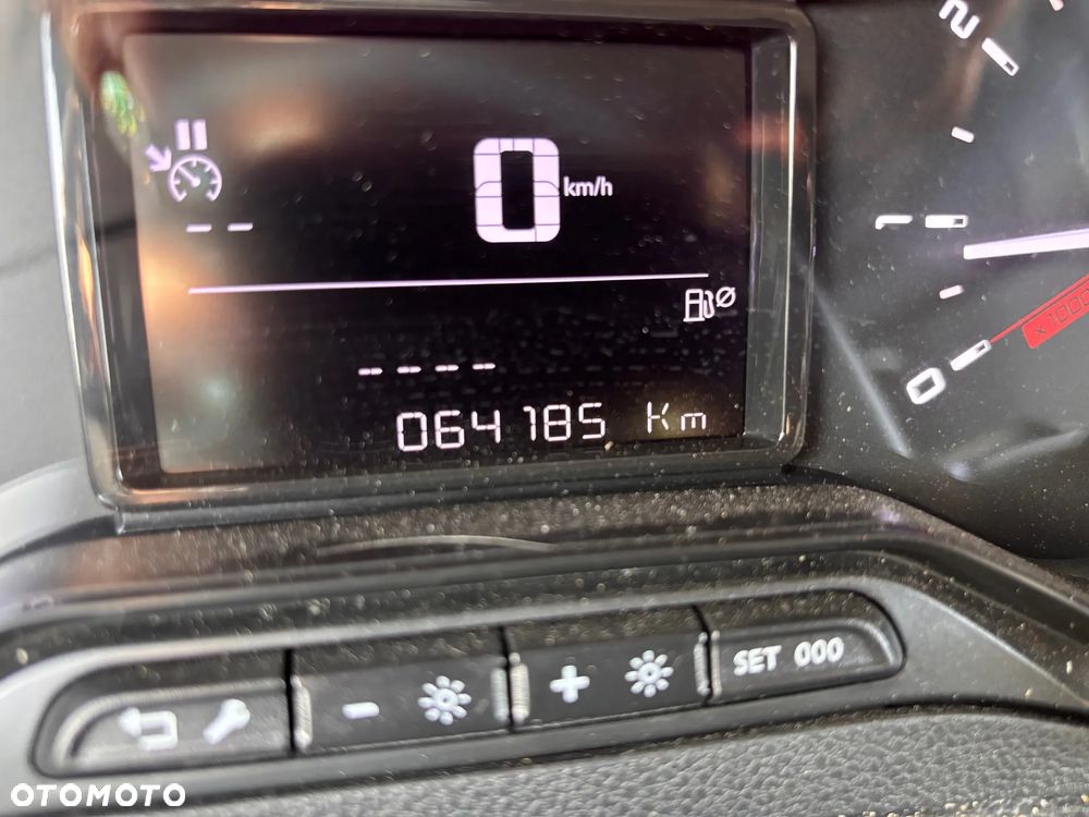 Citroën BERLINGO - 22