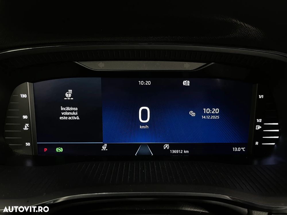 Skoda Octavia 2.0 TDI DSG Style - 32