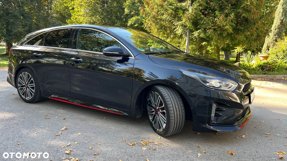 Kia ProCeed 1.6 T-GDI GT DCT - 27