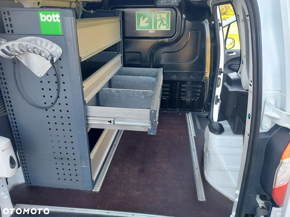 Ford COURIER - 1