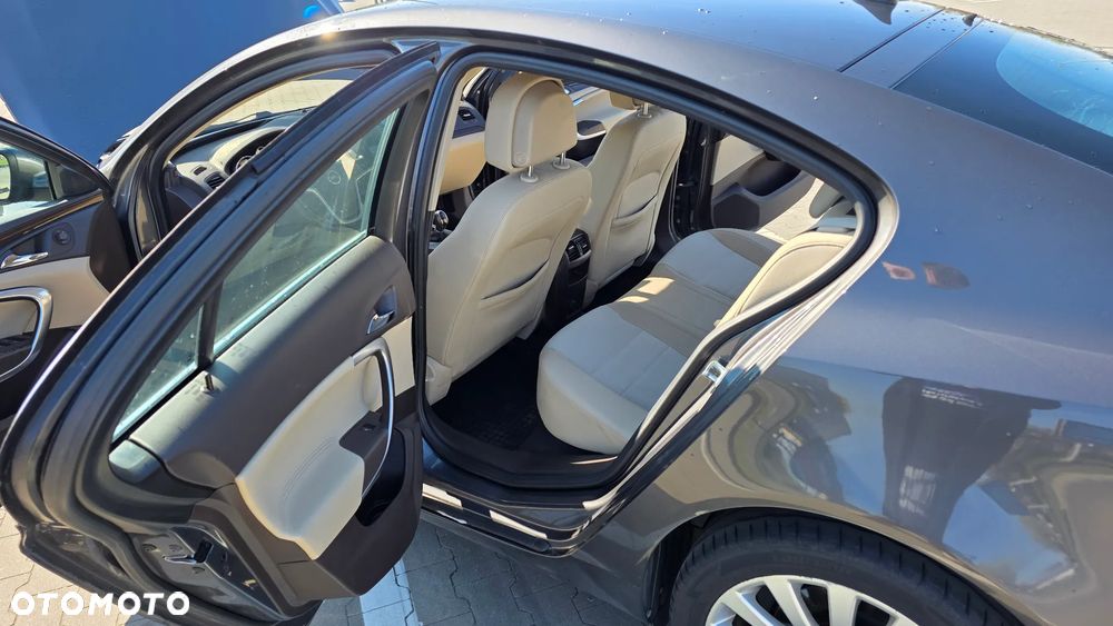 Opel Insignia 2.0 CDTI - 17