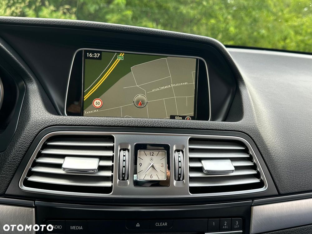 Mercedes-Benz Klasa E 200 9G-TRONIC Avantgarde - 26