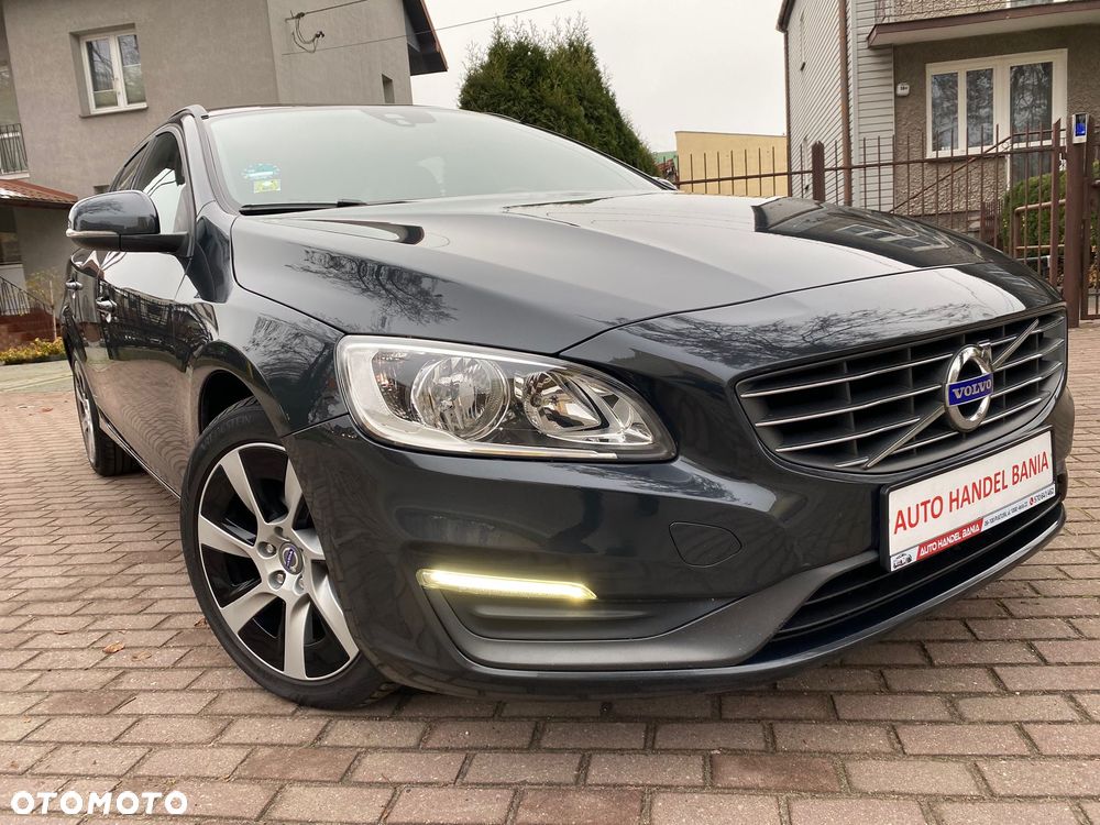Volvo V60 D3 Geartronic Momentum - 25