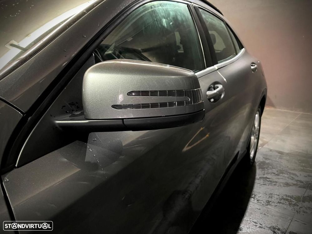 Mercedes-Benz GLA 200 - 6