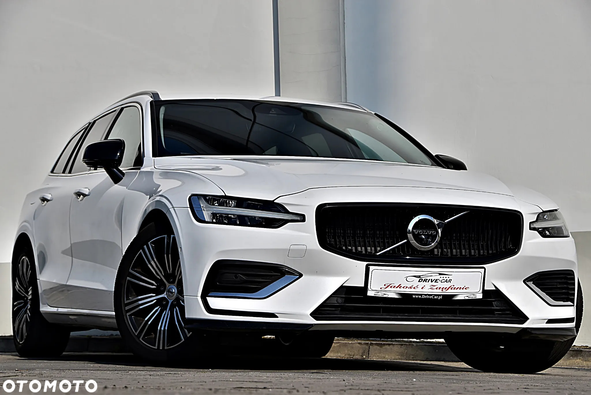 Volvo V60 T6 AWD Recharge Geartronic Inscription Expression - 3