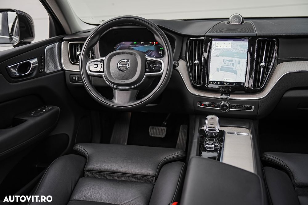 Volvo XC 60 Recharge T6 Twin Engine eAWD Inscription Expression - 10