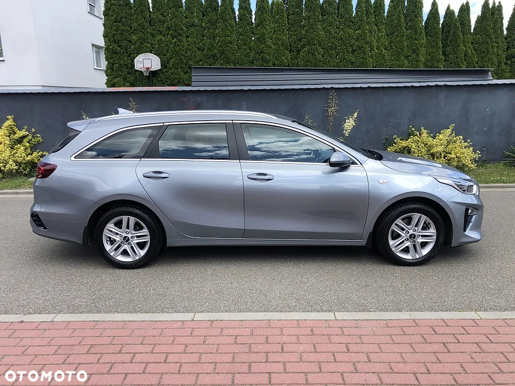 Kia Ceed - 4