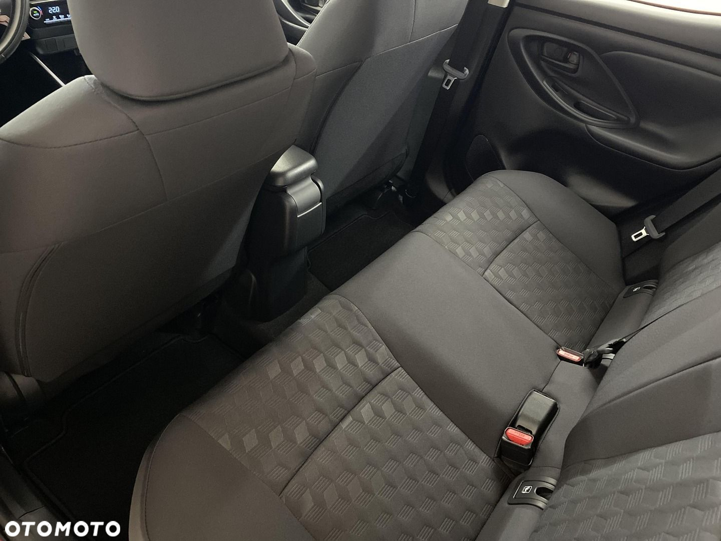 Toyota Yaris Hybrid 1.5 Comfort - 11