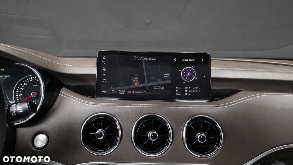Kia Stinger - 19
