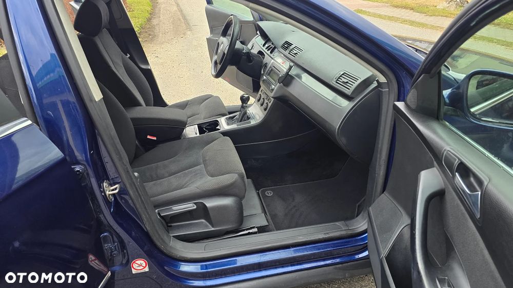 Volkswagen Passat 1.9 TDI DPF Individual - 25