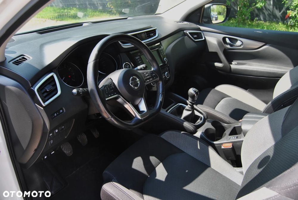 Nissan Qashqai 1.3 DIG-T N-WAY - 5
