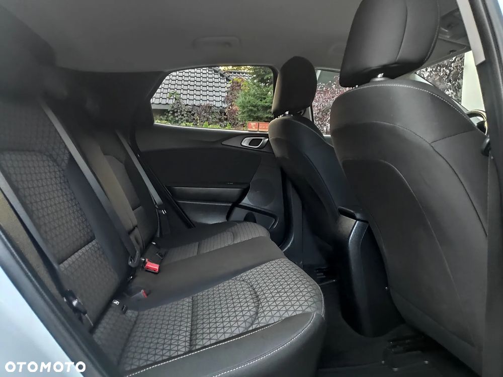 Kia XCeed 1.6 CRDi SCR M - 10