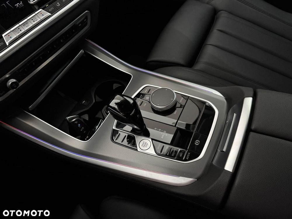 BMW X5 xDrive25d - 27