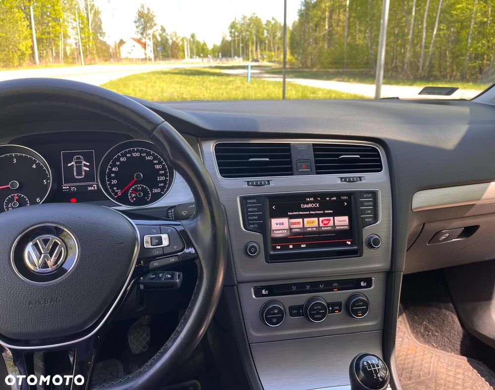 Volkswagen Golf 1.6 TDI BMT Comfortline - 11