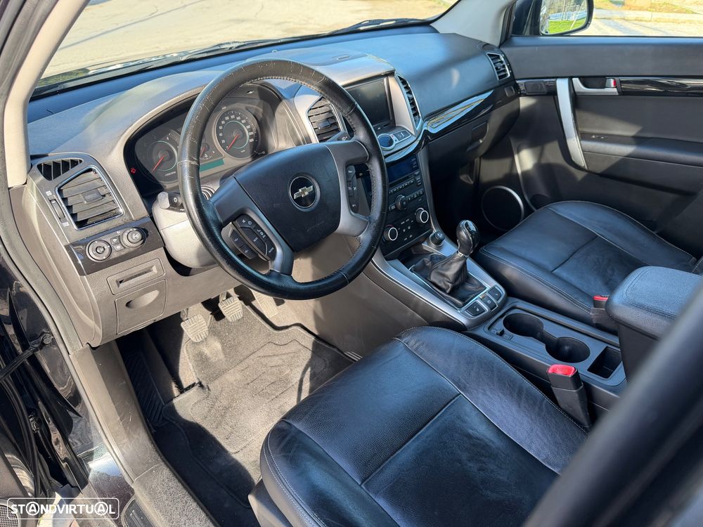 Chevrolet Captiva 2.2 VCDi Seven Xtreme 164g 7L - 28