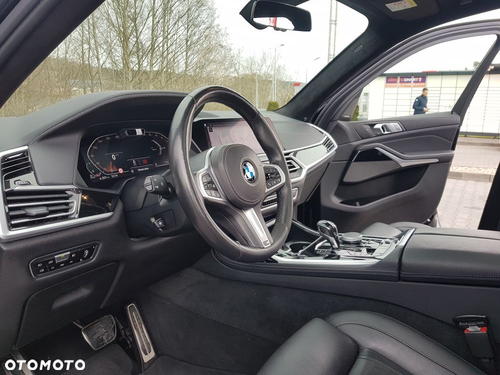 BMW X7 - 23