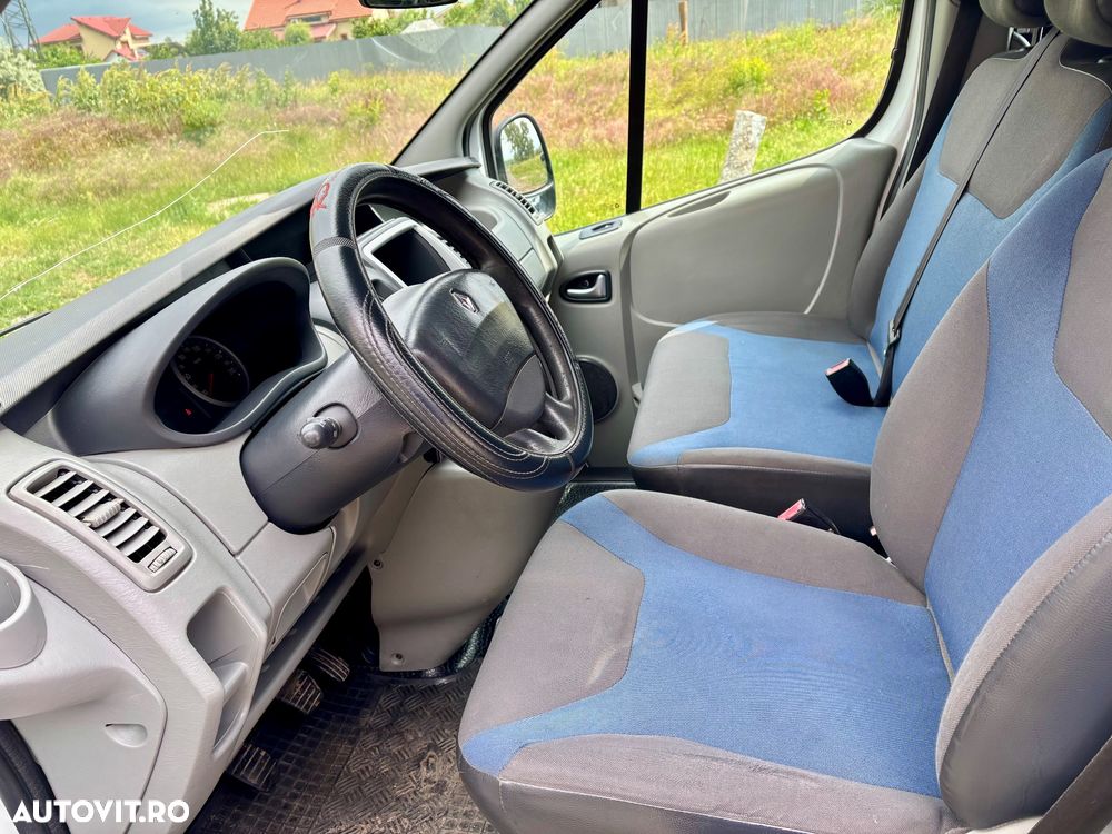 Renault Trafic Grand Passenger L2H1 Authentique - 12