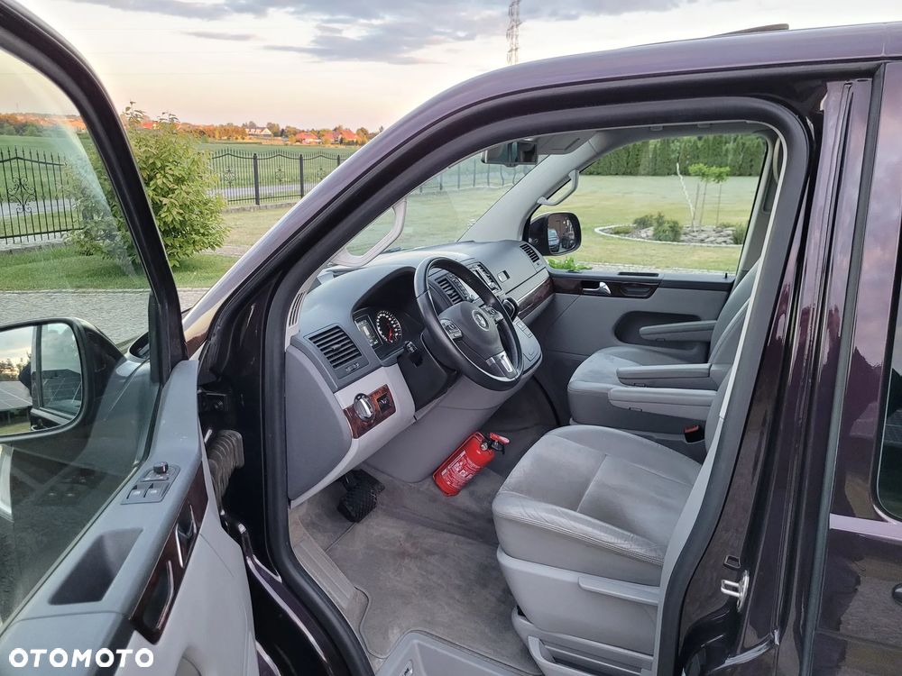 Volkswagen Multivan - 5