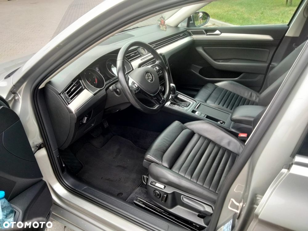 Volkswagen Passat 2.0 TDI BMT Comfortline DSG - 10