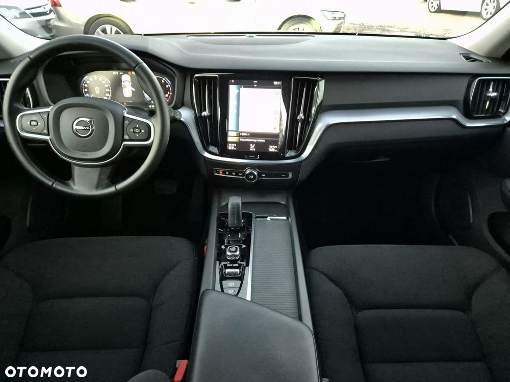 Volvo V60 B3 B Geartronic Momentum Pro - 24